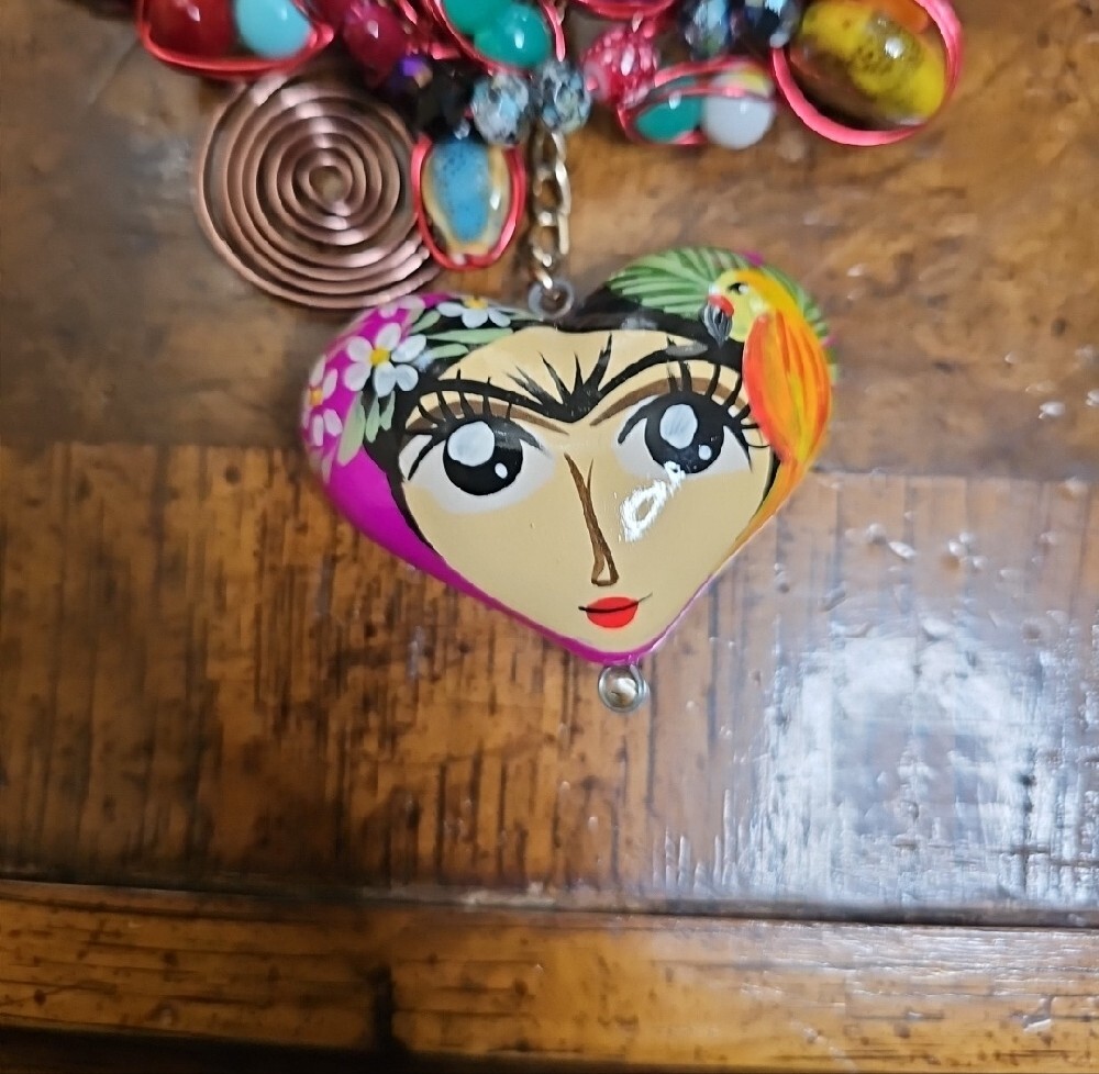 FRIDA Colorful Floral Heart Pendant Statement Necklace - Pink & Multicolor - Picture 3 of 7